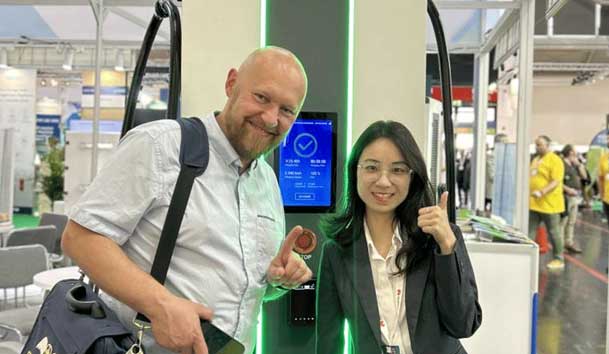 球友体育闪耀2024欧洲智慧能源展丨聚焦创新技术，共筑全球碳中和未来(图9)